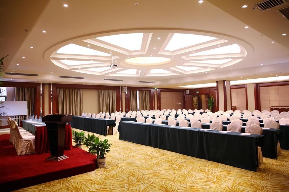 Jinhu Hotel 南昌 エクステリア 写真