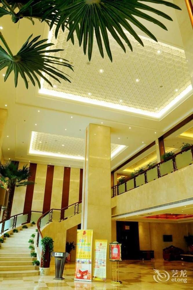 Jinhu Hotel 南昌 エクステリア 写真