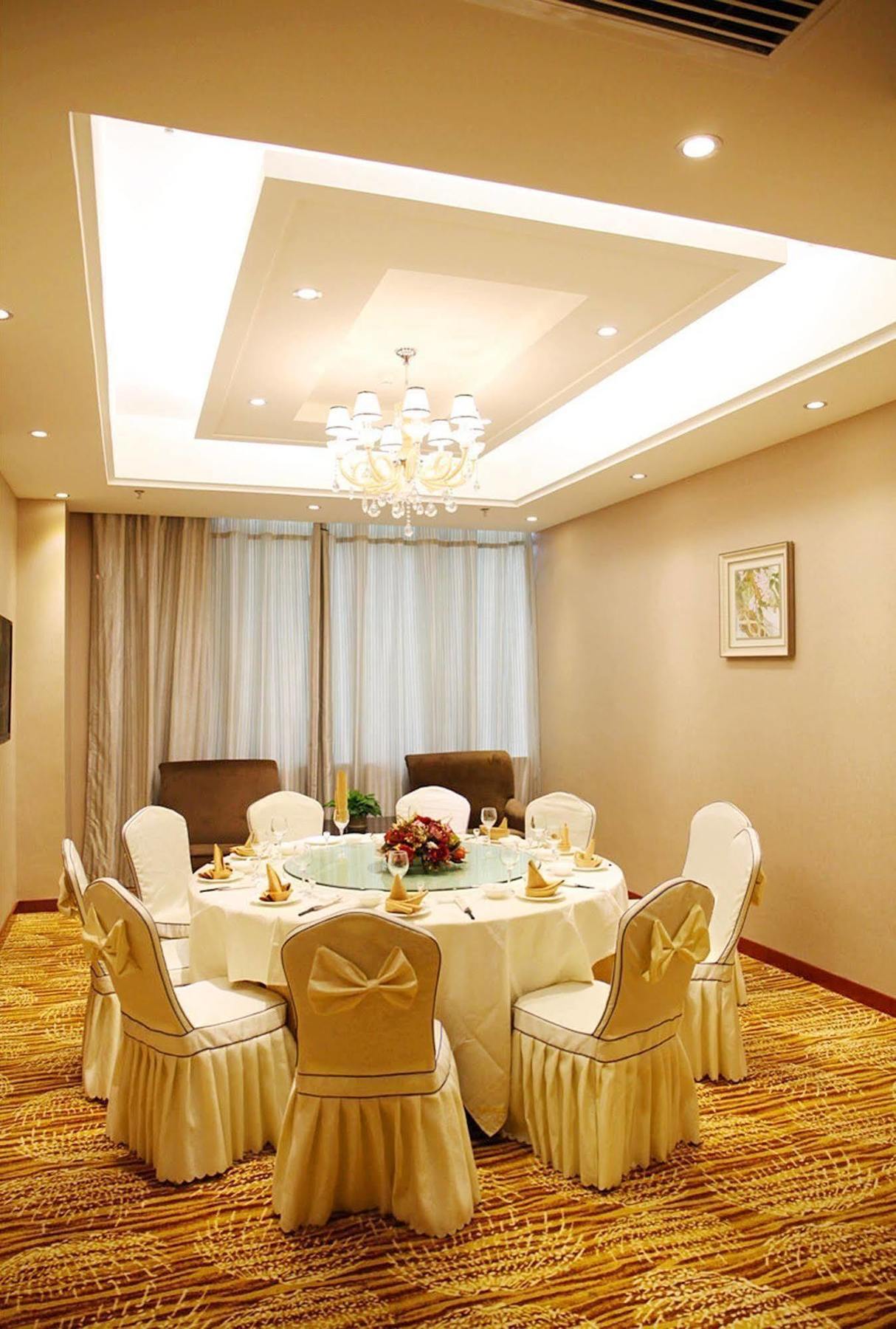 Jinhu Hotel 南昌 エクステリア 写真