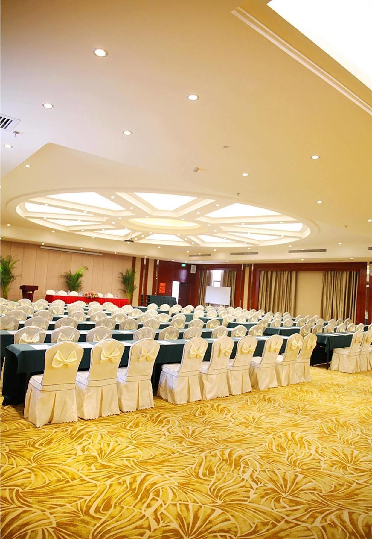 Jinhu Hotel 南昌 エクステリア 写真