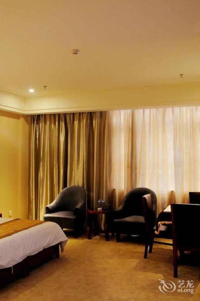 Jinhu Hotel 南昌 エクステリア 写真
